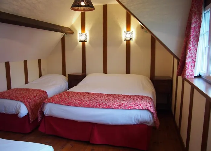 Holiday home Maisonnette Le A 50m De La D'asnelles , 3km D'arromanches, 10km De Bayeux *